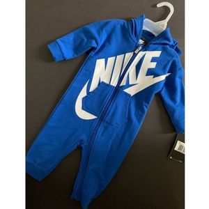 Nike Jumpsuit *NWT* Size 9 months